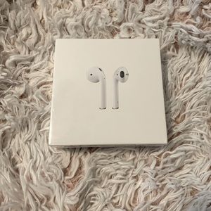 Brand New Apple AirPods with Charging Case 2nd Gen